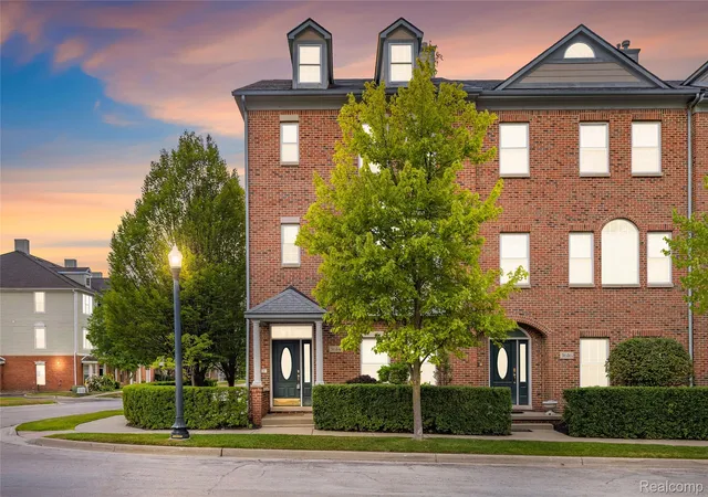 1614-town-cmns-dr-howell-mi-48855/hzid_ac05cdfa