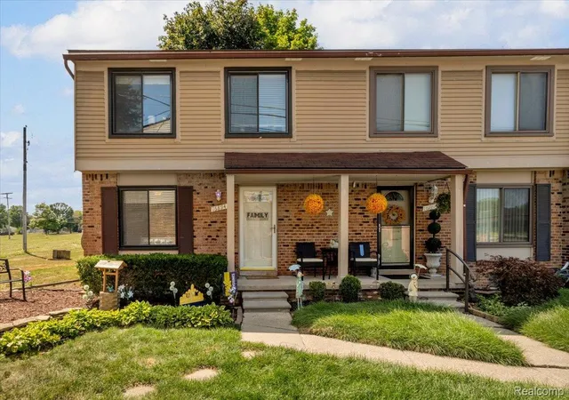 16894-kingsbrooke-dr-clinton-township-mi-48038/hzid_108a28c4