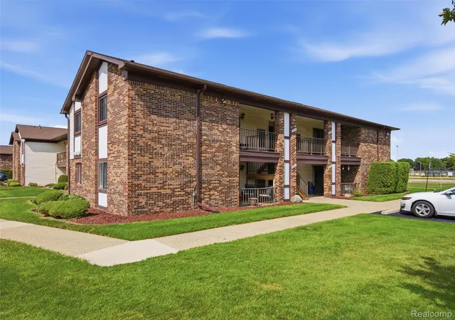 29714-utica-rd-roseville-mi-48066/hzid_b8e12fc6