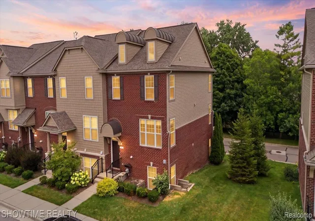 2849-hartwick-dr-rochester-mi-48307/hzid_603ec961