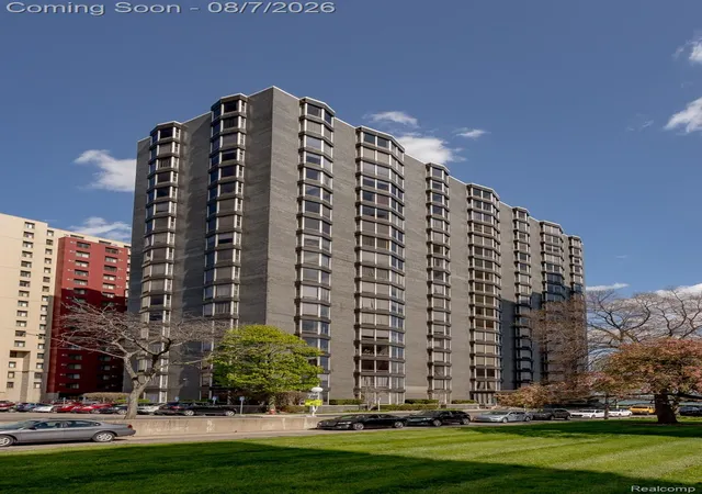 8200-e-jefferson-503-detroit-mi-48214/hzid_49d58f80