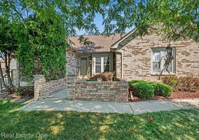 43421-riverbend-blvd-48-clinton-township-mi-48038/hzid_6a2378ba