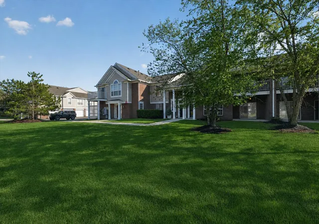 16766-dover-dr-northville-mi-48168/hzid_c67b4378