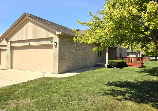 23597-suttons-bay-dr-clinton-township-mi-48036/hzid_e62895d8