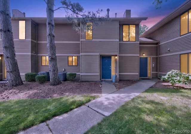 175-briarcrest-dr-102-ann-arbor-mi-48104/hzid_d9a4e17d