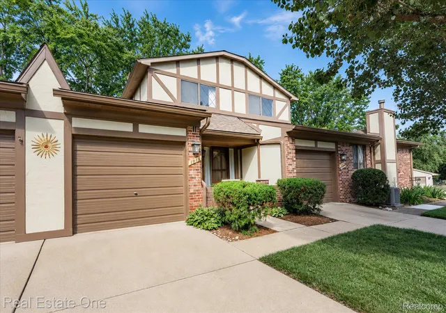 1918-allenway-ct-110-rochesterhillscity-oakland-mi-48309/hzid_e27806b8