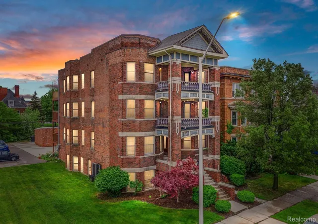 242-e-palmer-st-4-detroit-mi-48202/hzid_30343303