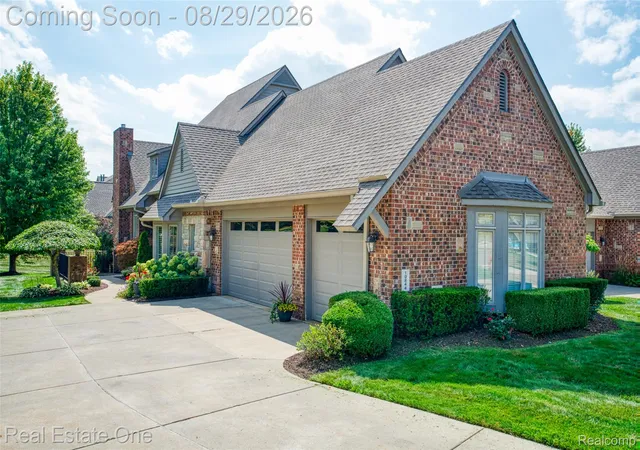 10844-sparkling-waters-ct-16-greenoaktownship-livingston-mi-48178/hzid_35132862