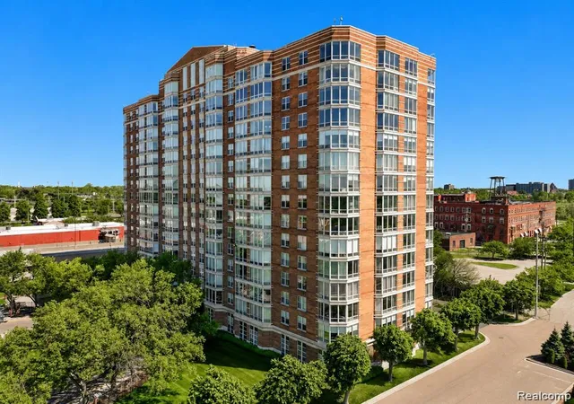 250-e-harbortown-dr-301-detroit-mi-48207/hzid_322e61fc