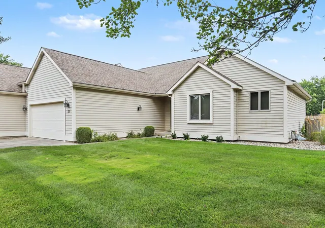 30-oakdale-ln-104-coldwatercity-branch-mi-49036/hzid_10042c0c