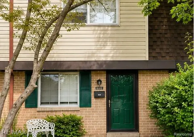 848-n-main-st-milfordvillage-oakland-mi-48381/hzid_378c56bc
