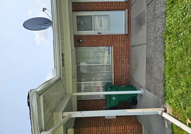 22444-kelly-rd-3-eastpointe-mi-48021/hzid_b7cee137