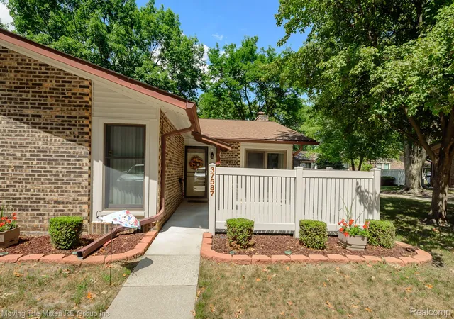 37587-barkridge-cir-westland-mi-48185/hzid_86c4732e
