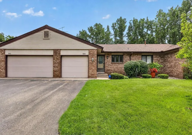 584-gardenview-dr-sw-byron-center-mi-49315/hzid_83992bd1
