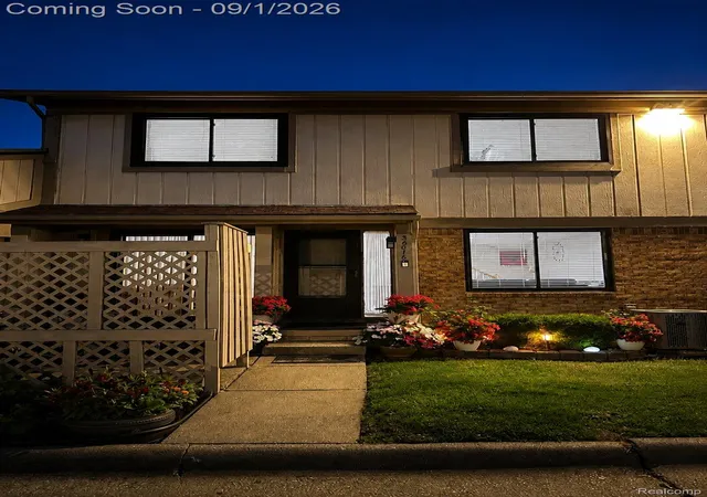 36018-chapel-ct-clintonchartertownship-macomb-mi-48035/hzid_3d89f4f9