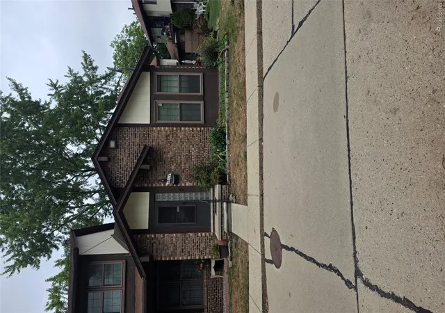 28414-queens-ct-warren-mi-48093/hzid_50348d4f