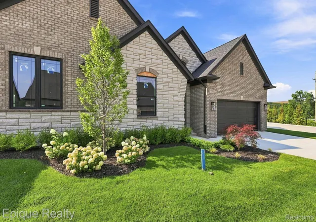 3301-cornerstone-dr-73-orionchartertownship-oakland-mi-48360/hzid_3c1990d7