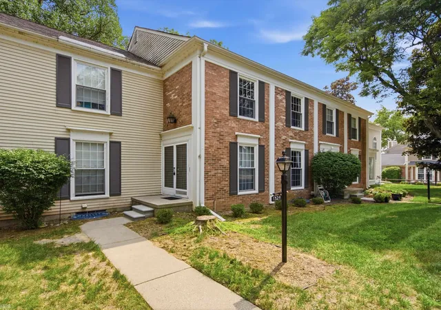 1328-brook-ln-rochester-hills-mi-48306/hzid_6a51829e