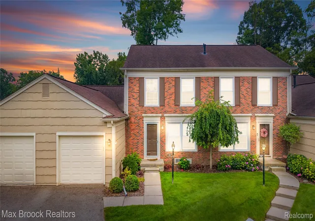 1157-pine-ridge-ct-rochester-hills-mi-48306/hzid_a2c66ade