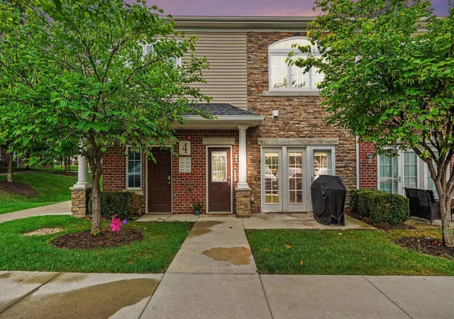 5527-arbor-chase-dr-ann-arbor-mi-48103/hzid_cae4e8af