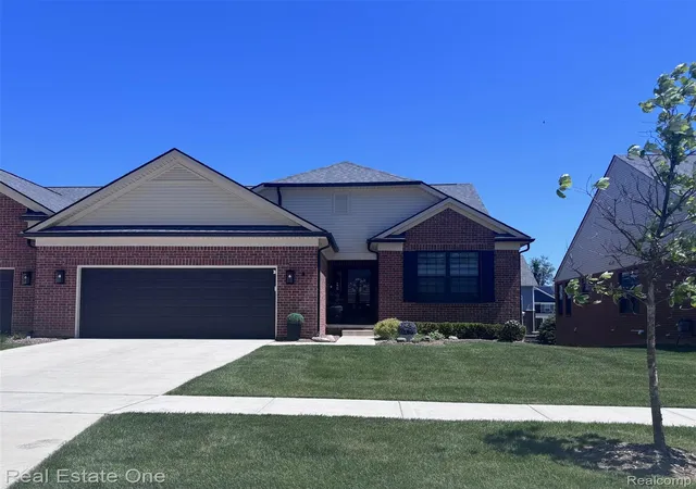 55769-oak-pointe-dr-utica-mi-48315/hzid_567f27cd