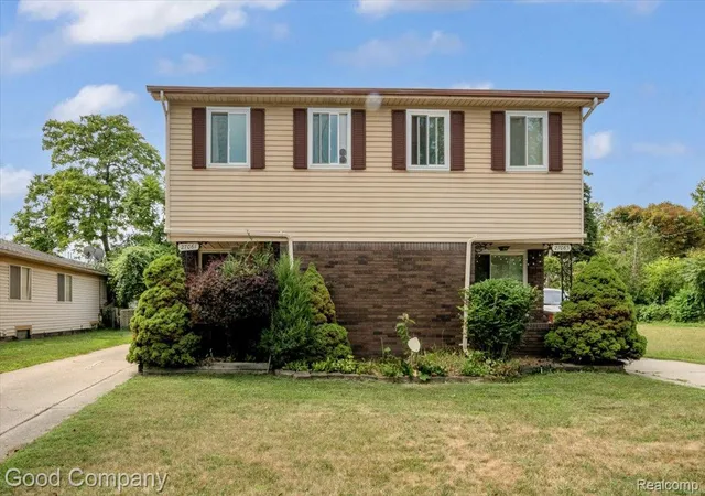 27065-dowland-st-warren-mi-48092/hzid_65caf517