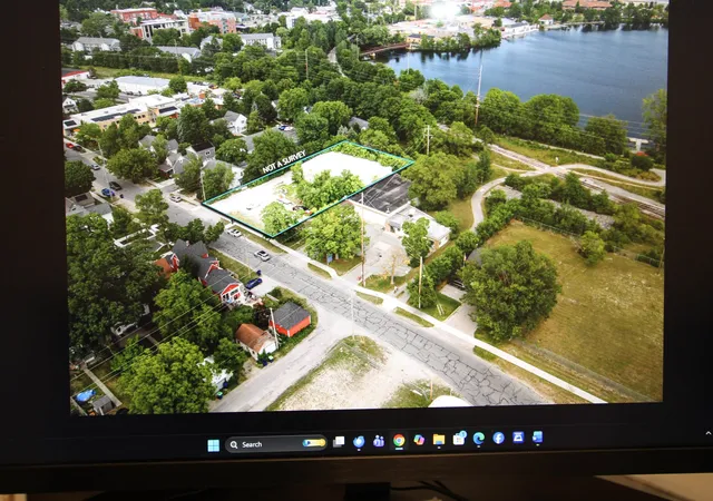 723-lake-ave-traverse-city-mi-49684/hzid_c12fd3cb