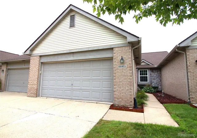 22811-woodcreek-dr-taylor-mi-48180/hzid_b0d9af01