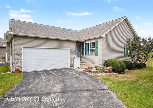 512-hampton-lake-dr-essexville-mi-48732/hzid_32146dc5