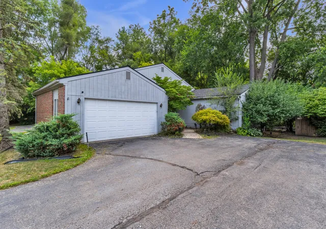 20829-orchard-lake-rd-farmington-hills-mi-48336/hzid_d06d0ae4