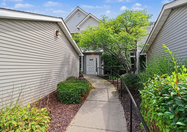 1579-oakfield-dr-ann-arbor-mi-48108/hzid_7f984aff