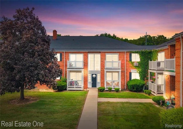 2405-torquay-ave-207-royal-oak-mi-48073/hzid_63882ef5