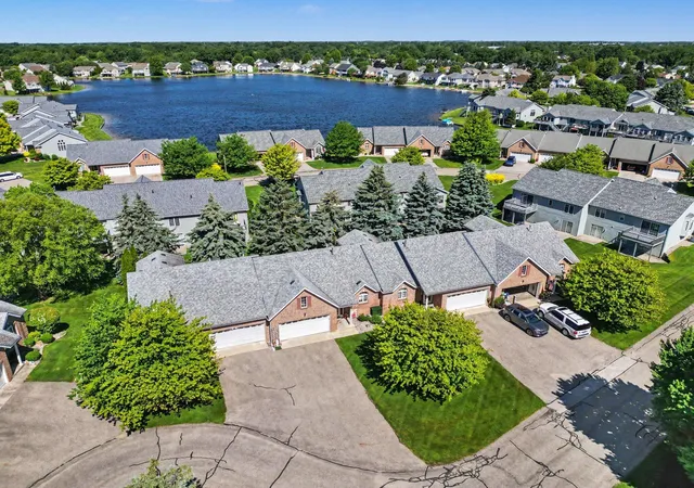 2839-jewel-ct-holland-mi-49424/hzid_d8695242