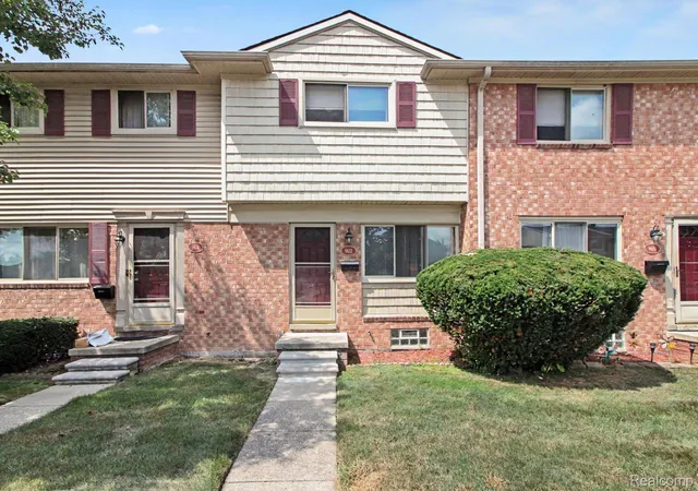 9612-cornell-51-taylorcity-wayne-mi-48180/hzid_46e3ae5b