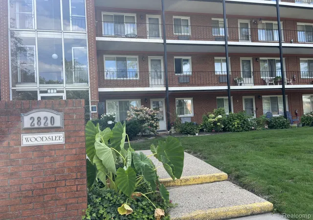 2820-woodslee-dr-107-royaloakcity-oakland-mi-48073/hzid_1e60ac1c