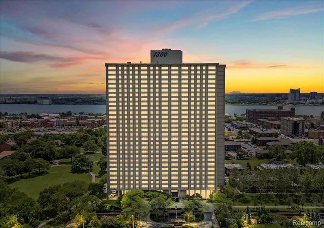 1300-e-lafayette-st-2810-12-detroitcity-wayne-mi-48207/hzid_0afdf0bb