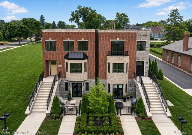 1221-n-main-st-rochestercity-oakland-mi-48307/hzid_36beb693