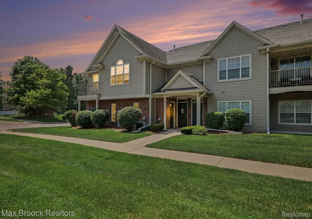 49086-w-woods-dr-shelbychartertownship-macomb-mi-48317/hzid_fa0a2d29