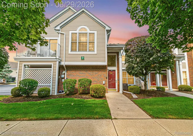 4341-berkshire-dr-110-sterlingheightscity-macomb-mi-48314/hzid_2d813a9d