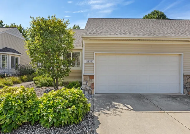 2972-edgestone-dr-19-georgetownchartertownship-ottawa-mi-49426/hzid_b99a8443