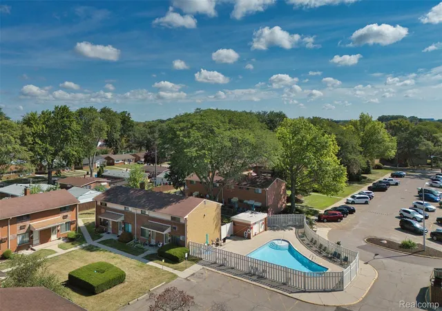 29250-tessmer-ct-madison-heights-mi-48071/hzid_1b0e335d