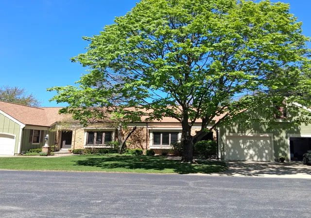17652-woodbridge-rd-2-ferrysburgcity-ottawa-mi-49456/hzid_affa79fe