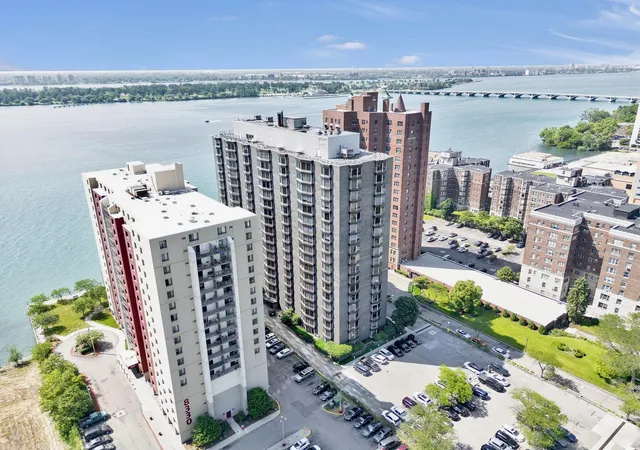 8200-e-jefferson-ave-610-detroitcity-wayne-mi-48214/hzid_1de34389