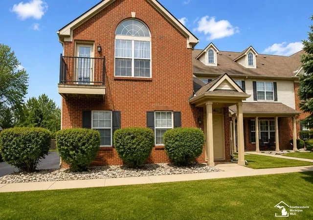 23445-williamsburg-cir-woodhaven-mi-48183/hzid_f26c2933