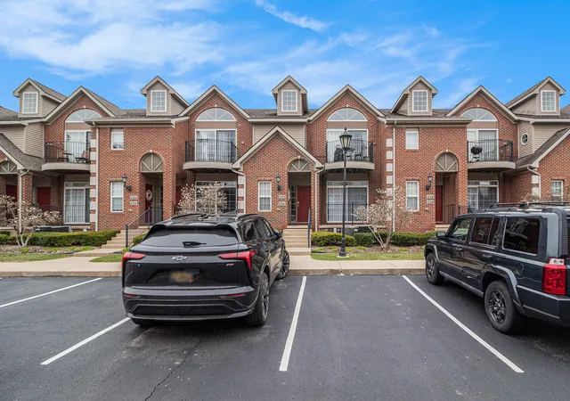 222-w-oakbrook-dr-ann-arbor-mi-48103/hzid_470b3fc3