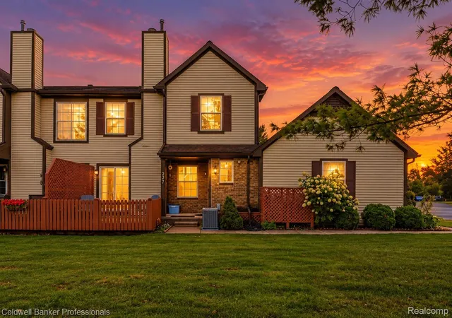 237-barrington-cir-lake-orion-mi-48360/hzid_e9b4edc7