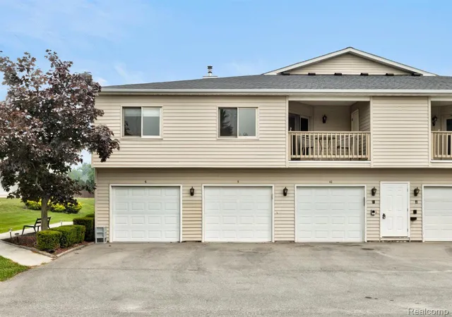 950-bunce-ave-10-marysville-mi-48040/hzid_bb15197b