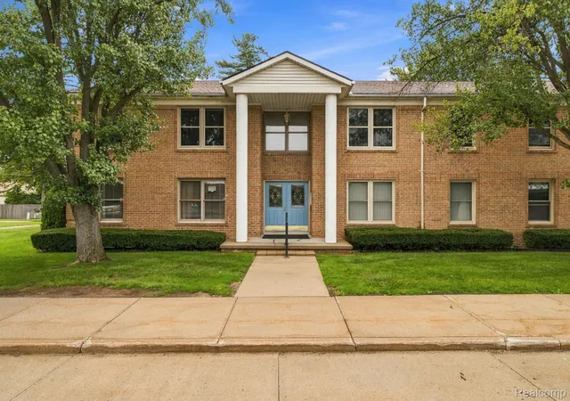 275-maywood-st-10-marysville-mi-48040/hzid_7b1e6a7f