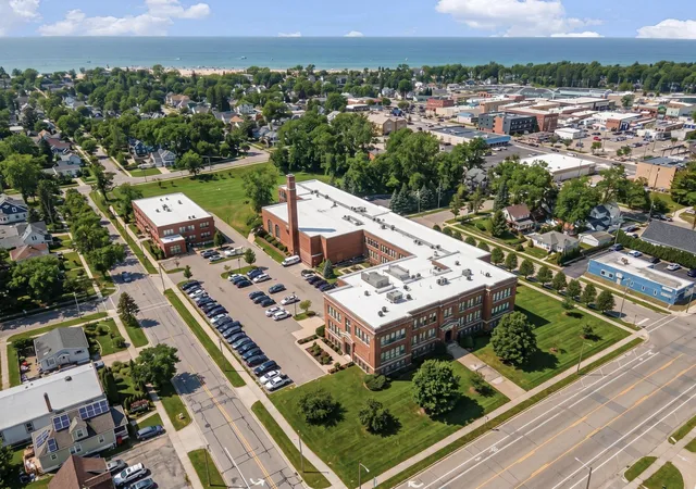 460-broadway-st-103-south-haven-mi-49090/hzid_b391b5d9