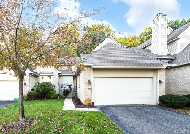 327-saint-lawrence-blvd-northville-mi-48168/hzid_a276a32f